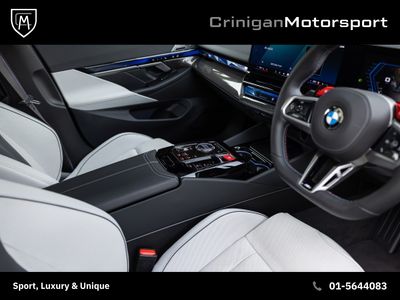 2025 BMW M5