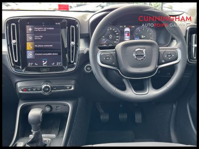 2022 Volvo XC40