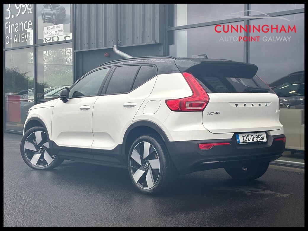 2022 Volvo XC40