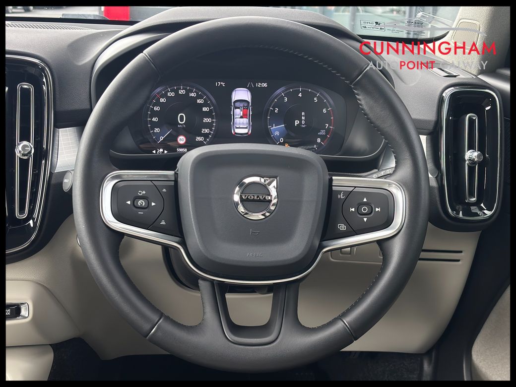 2020 Volvo XC40