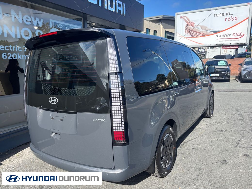2027 Hyundai Staria