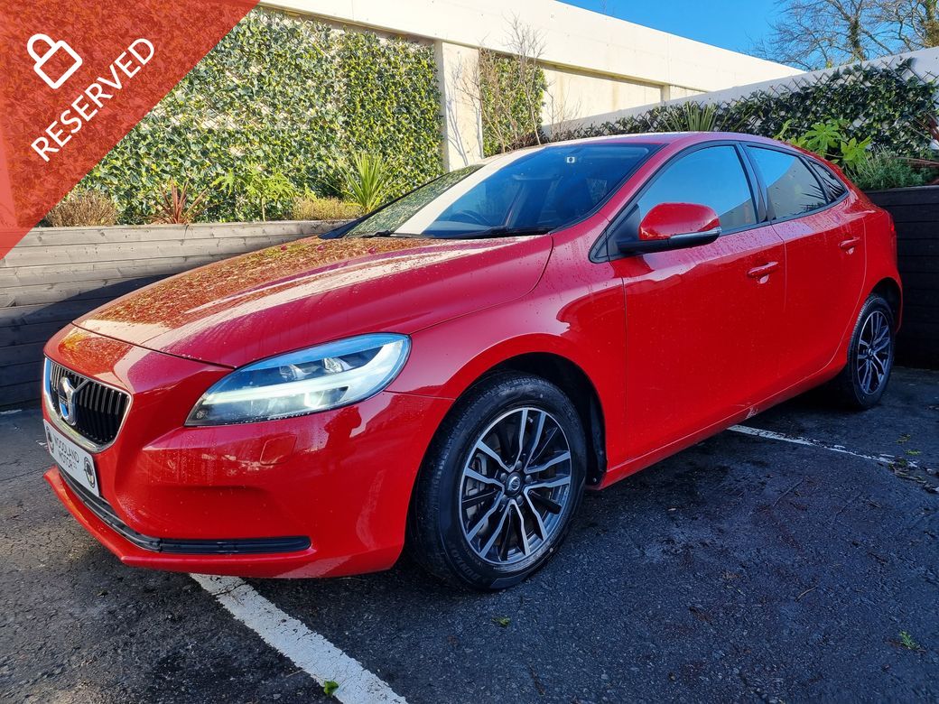 2018 Volvo V40