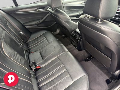 2021 BMW 530