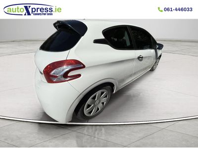 2015 Peugeot 208
