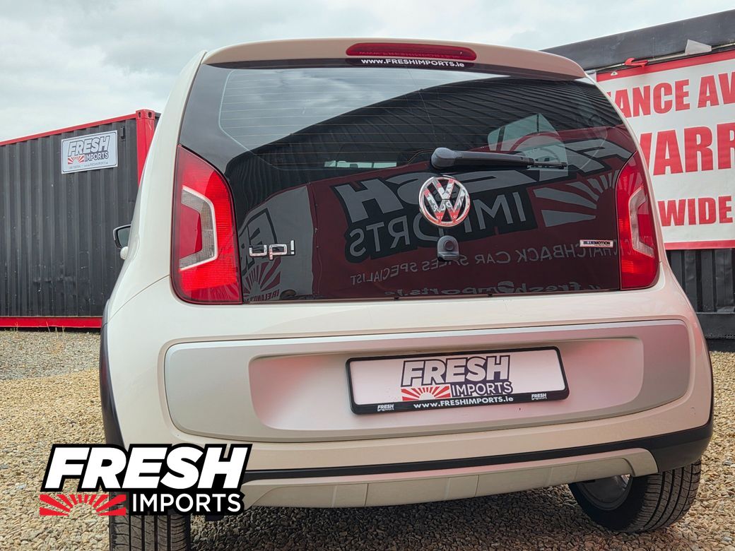 2016 Volkswagen up!