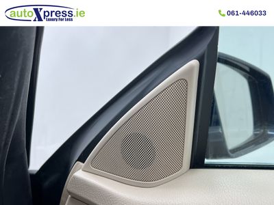 2015 Mercedes-Benz E 220