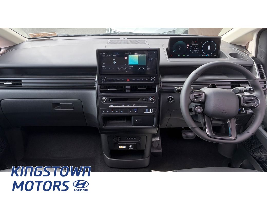 2026 Hyundai Staria