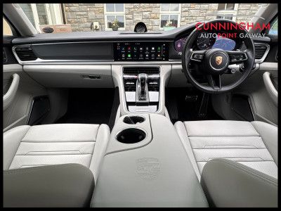 2023 Porsche Panamera
