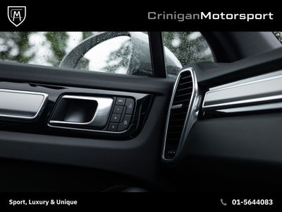 2023 Porsche Cayenne