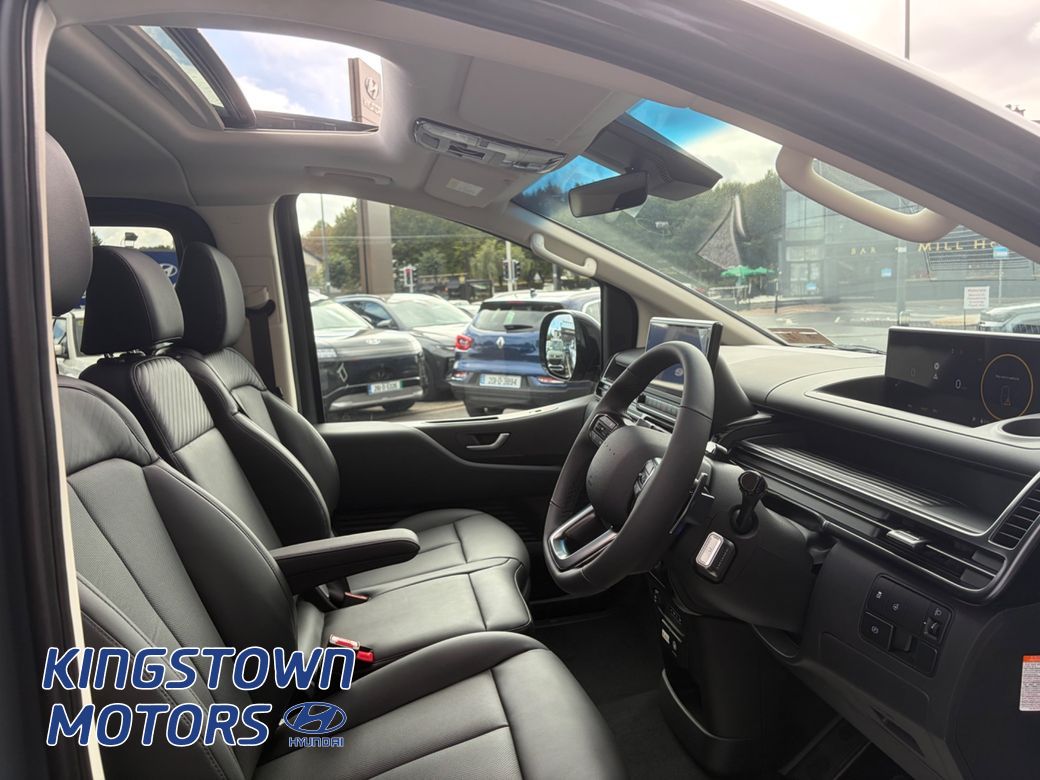 2026 Hyundai Staria