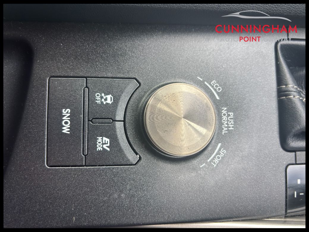 2018 Lexus IS 300h