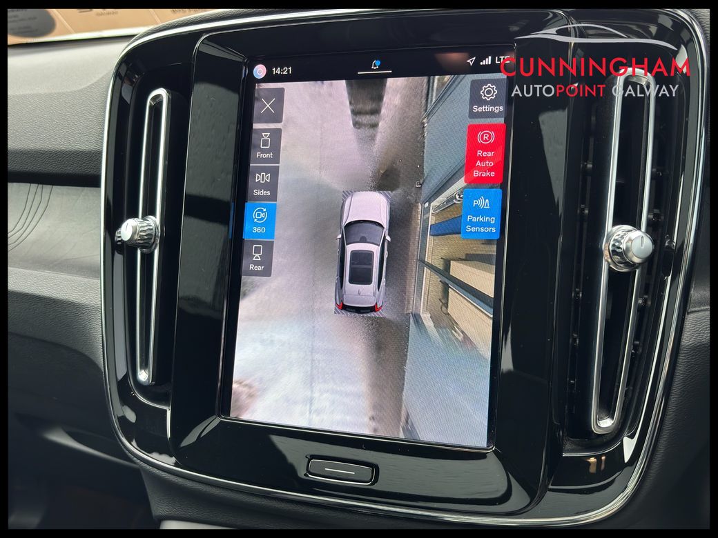 2022 Volvo XC40
