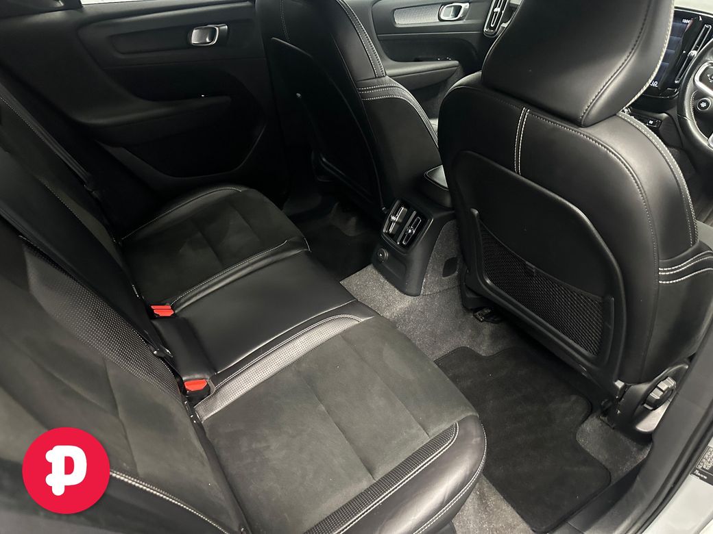 2020 Volvo XC40