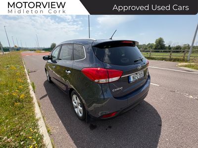 2016 Kia Carens