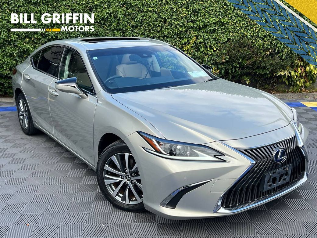 2021 Lexus ES 300h