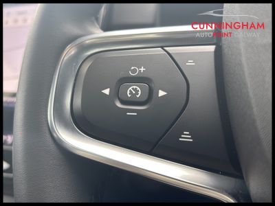 2022 Volvo XC40