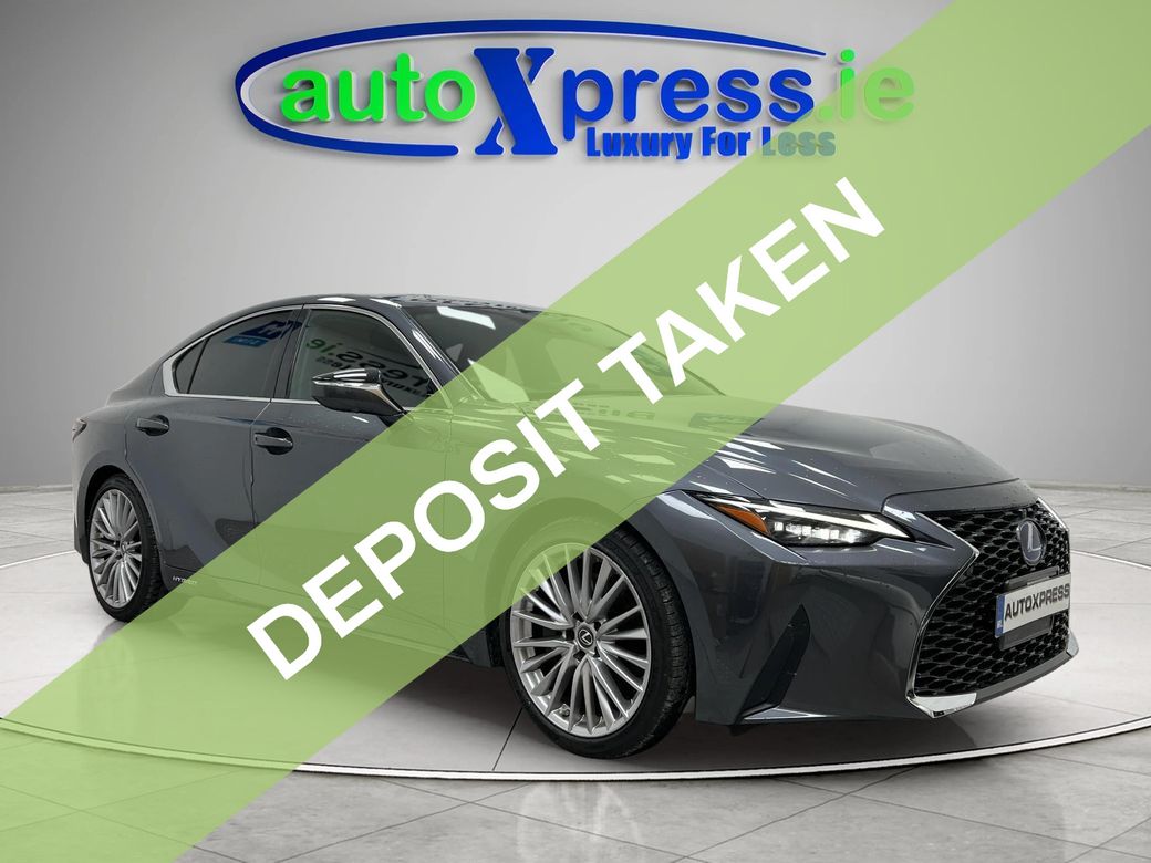 2022 Lexus IS 300h