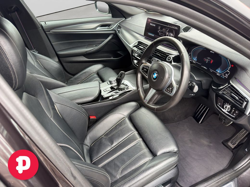 2021 BMW 530