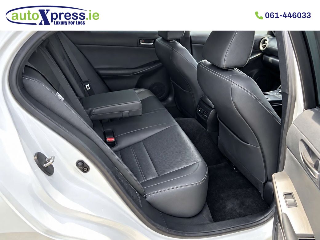 2021 Lexus IS 300h