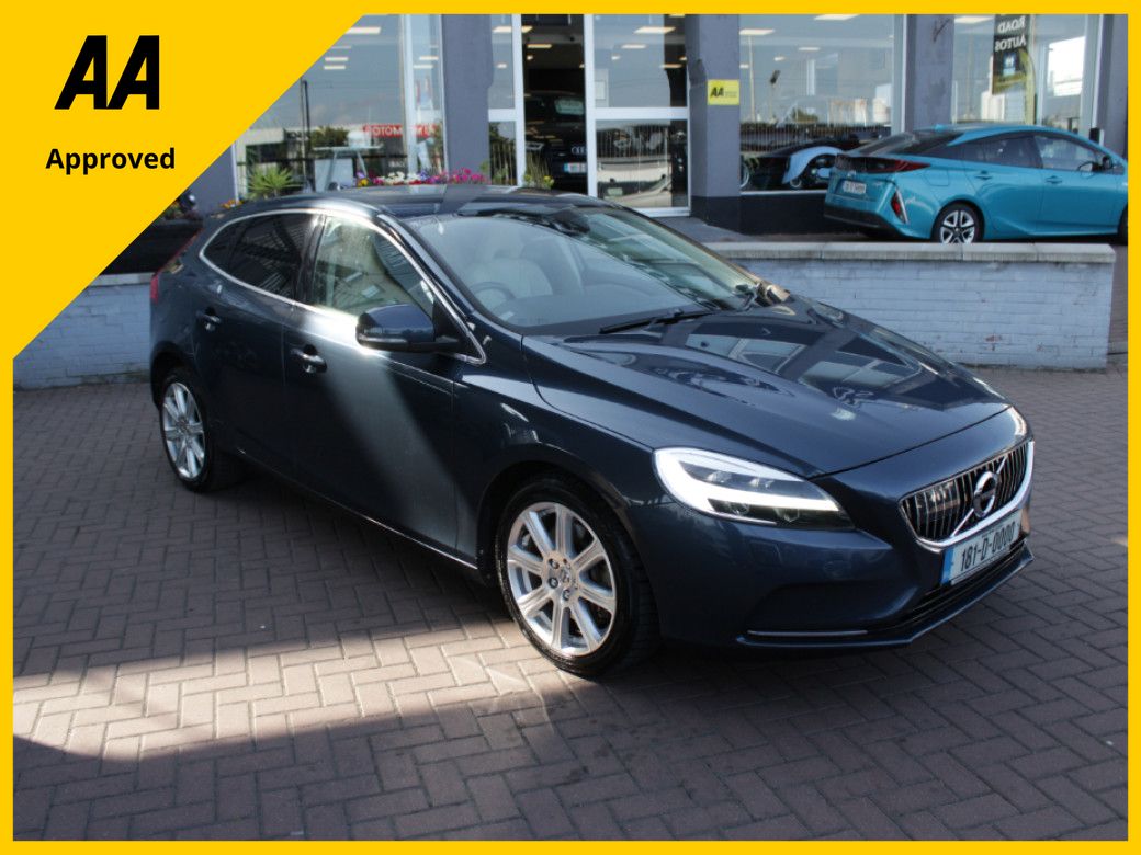 2018 Volvo V40