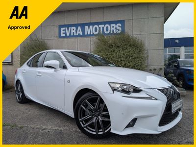 2015 Lexus IS 300h