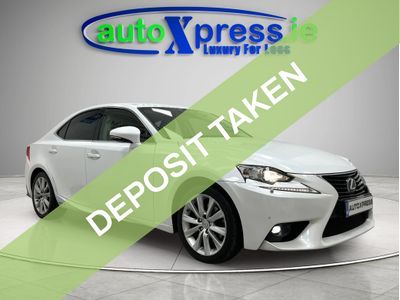 2015 Lexus IS 300h
