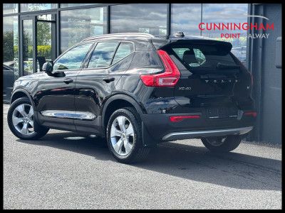 2022 Volvo XC40