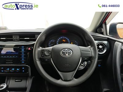 2016 Toyota Auris