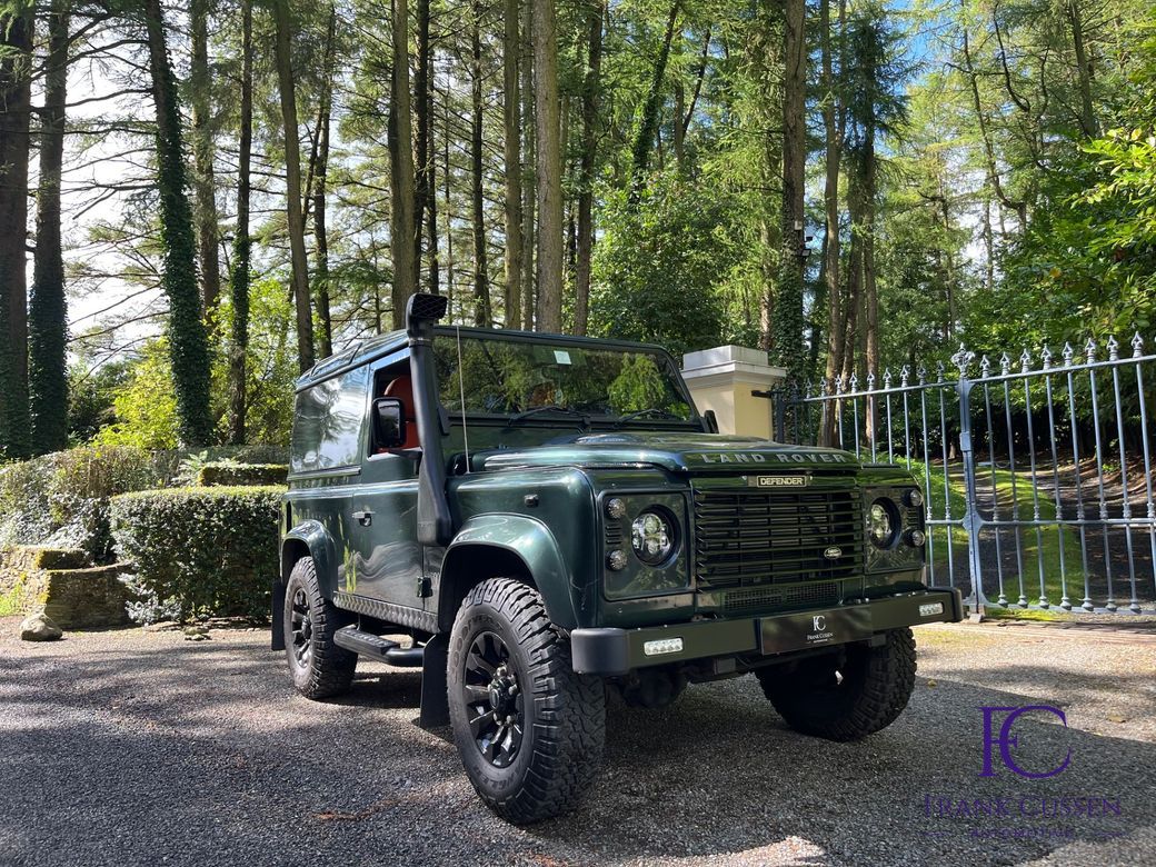 2010 Land Rover Defender 90