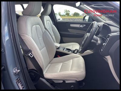 2020 Volvo XC40