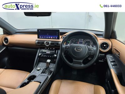 2022 Lexus IS 300h