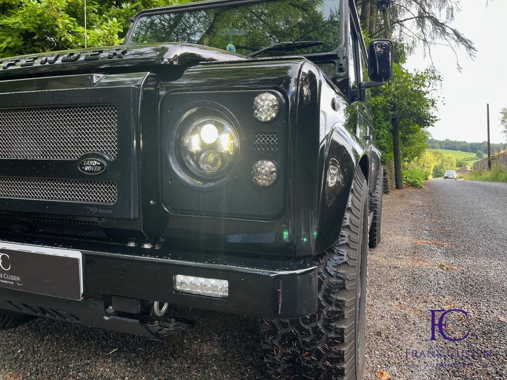 2015 Land Rover Defender 90