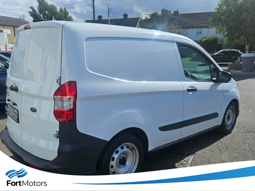 2022 Ford Transit Courier