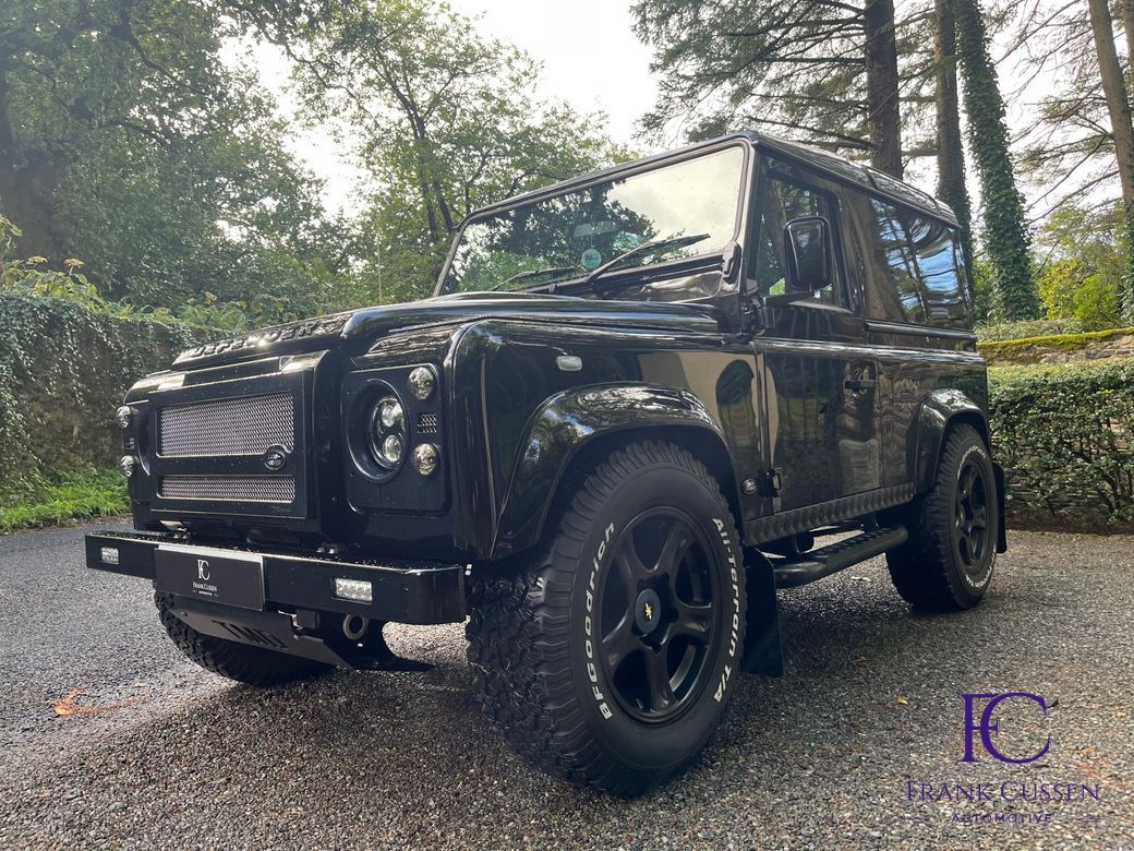 2015 Land Rover Defender 90