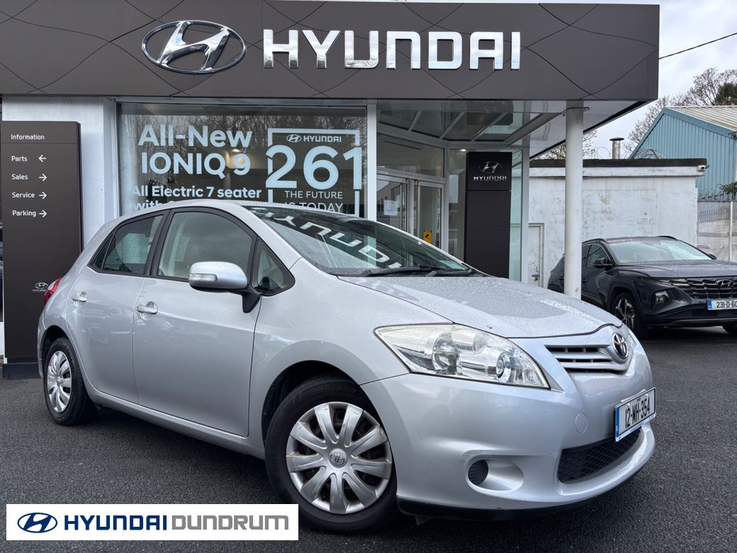 2012 Toyota Auris