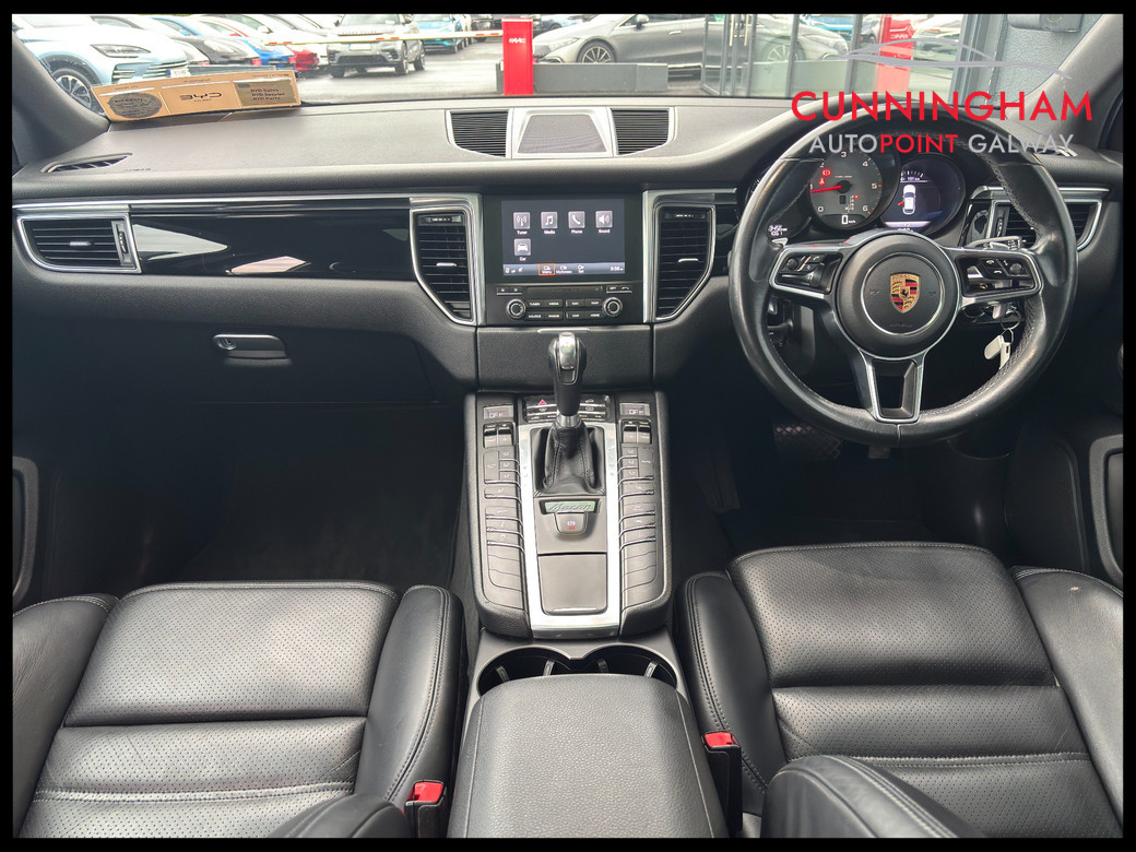 2017 Porsche Macan