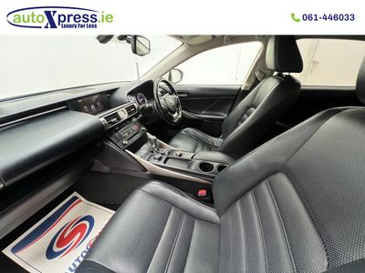 2015 Lexus IS 300h