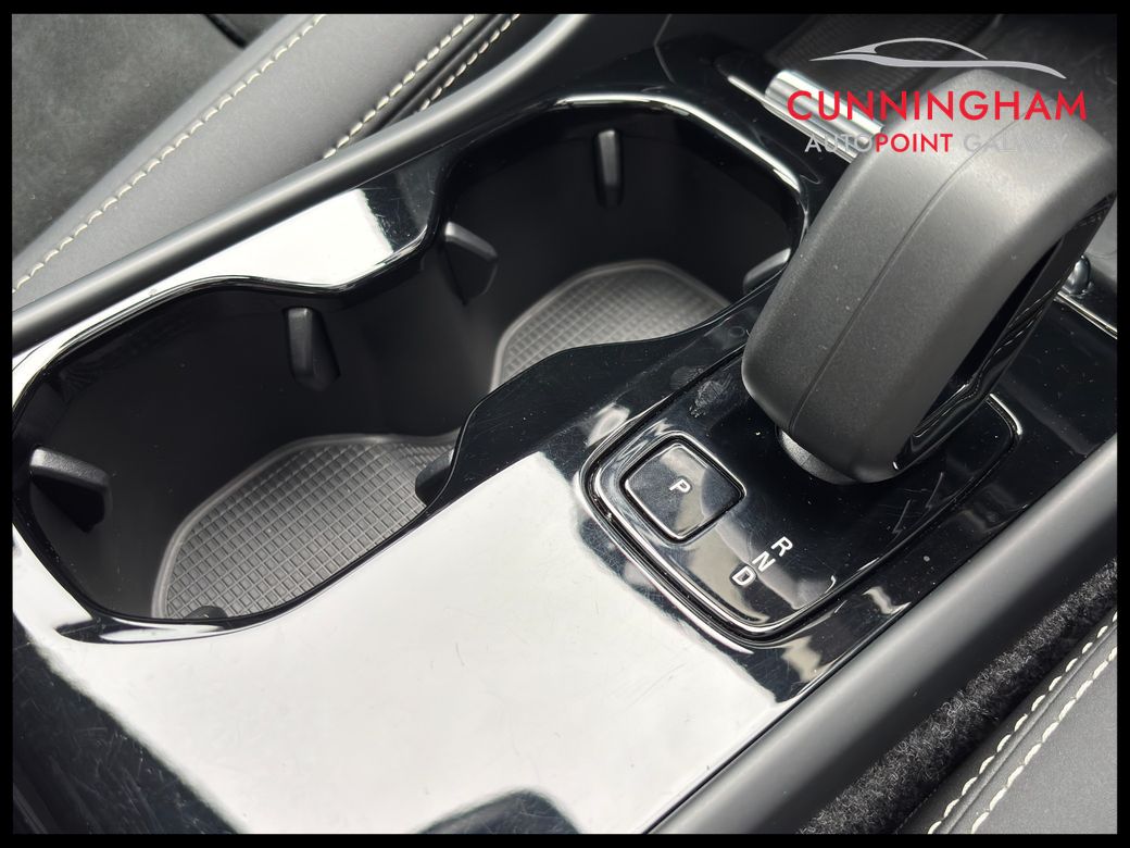 2022 Volvo XC40