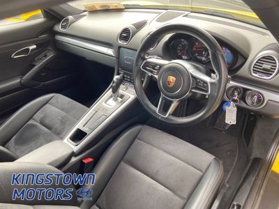 2017 Porsche Cayman