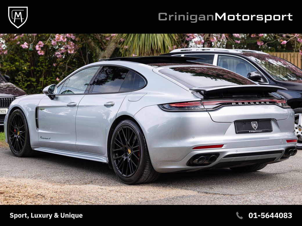 2023 Porsche Panamera