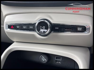 2020 Volvo XC40