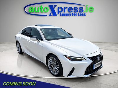 2021 Lexus IS 300h