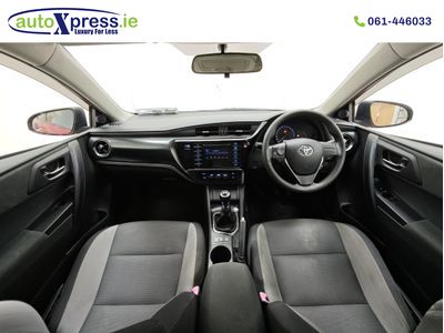 2016 Toyota Auris