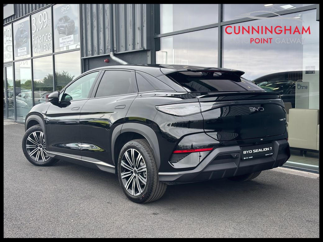 2026 BYD Sealion 7