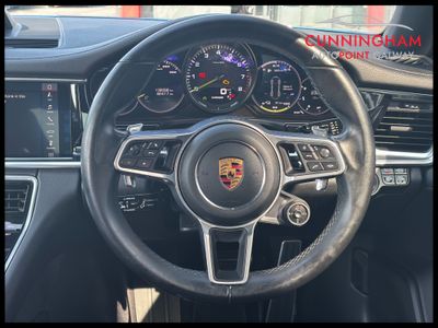 2018 Porsche Panamera