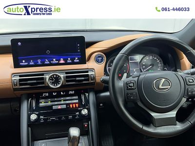 2022 Lexus IS 300h