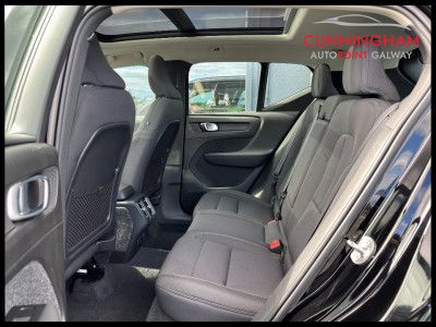 2022 Volvo XC40