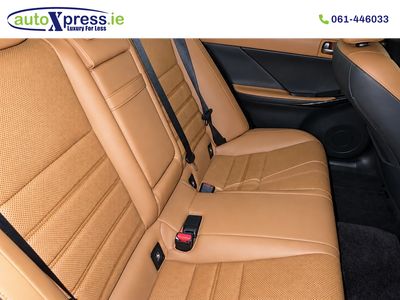 2021 Lexus IS 300h