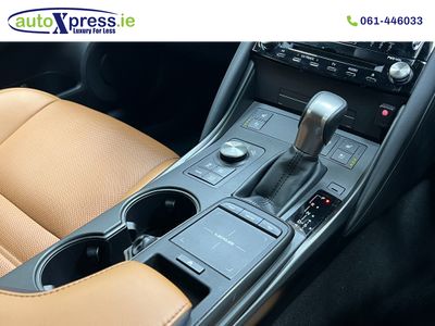 2022 Lexus IS 300h