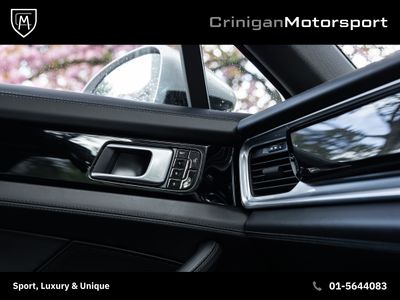 2017 Porsche Panamera